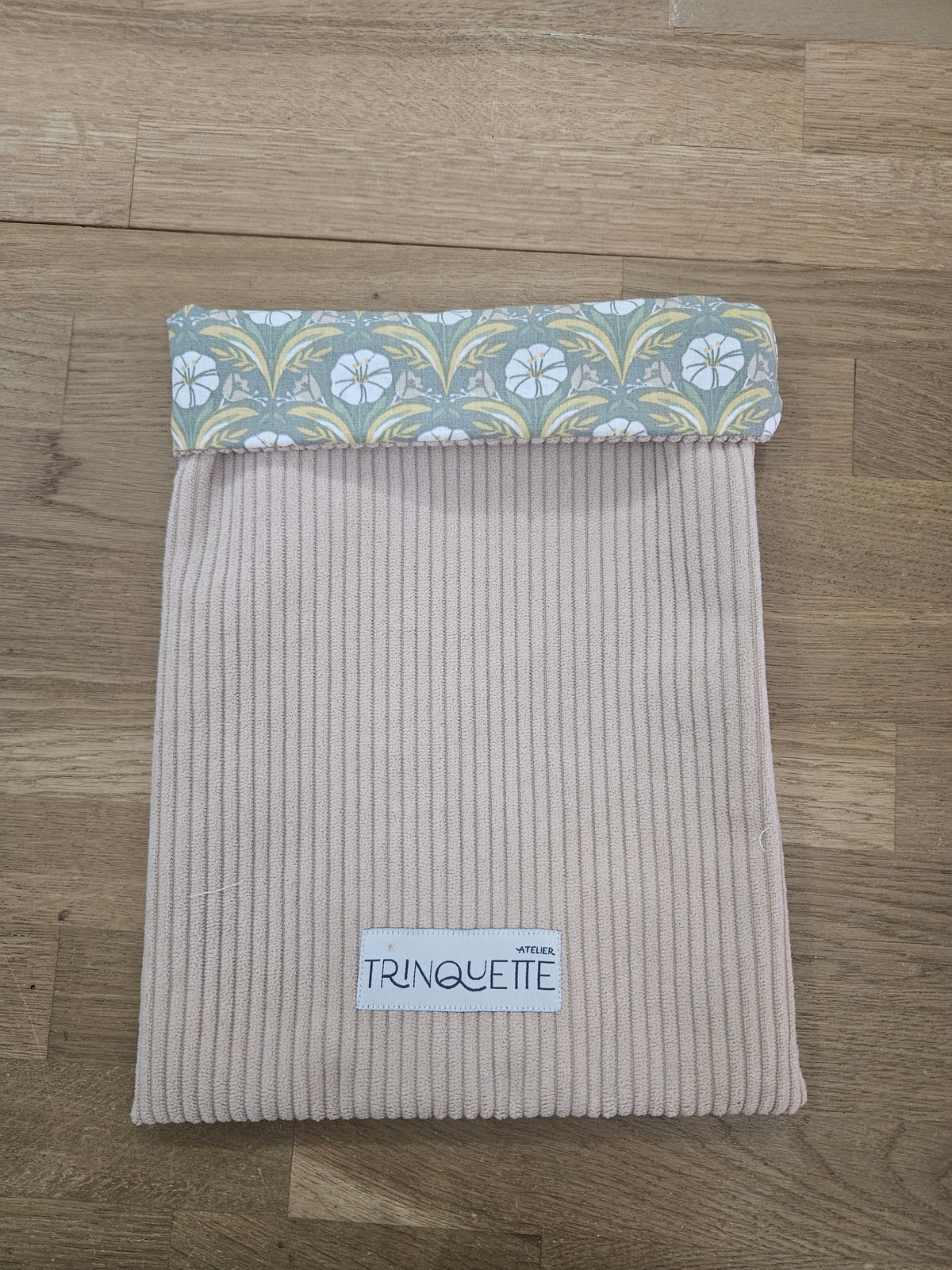 LARGE FORMAT book pouch