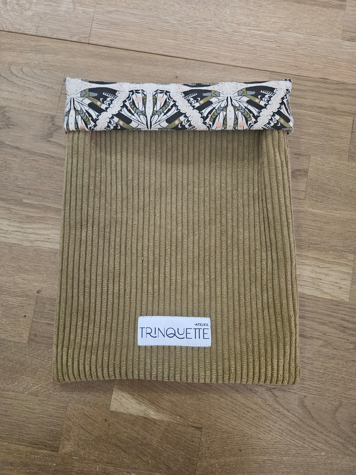 LARGE FORMAT book pouch